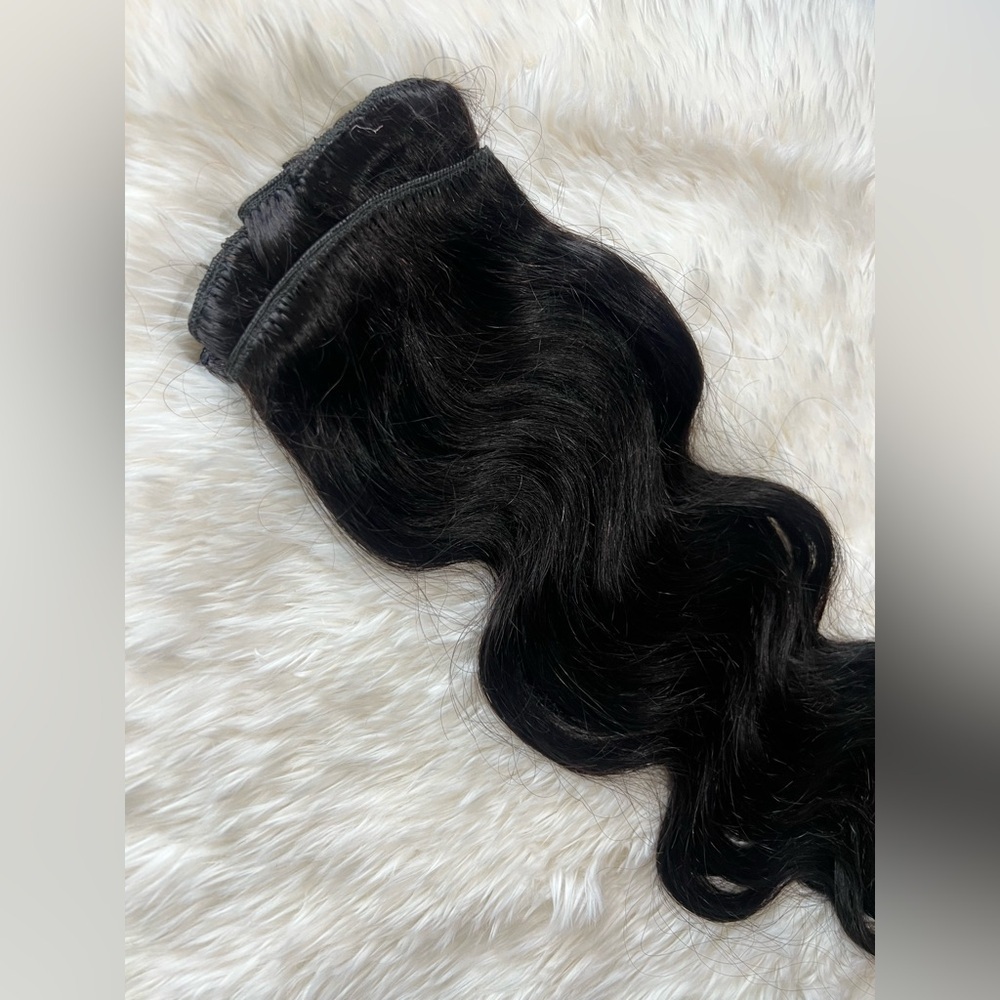 100% HUMAN HAIR Body Wave Clip in Black Hair Extensions  22 inch - Picture 2 of 4